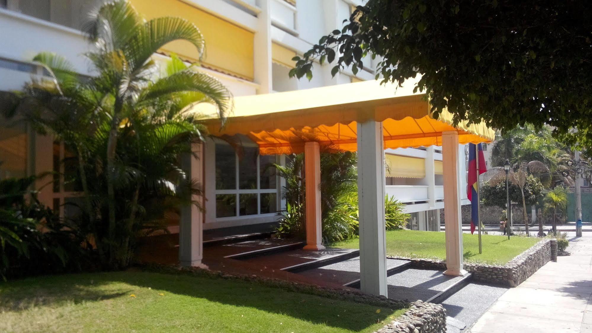 Vallclaire Suites Barranquilla  Exterior photo